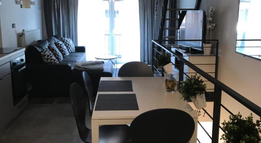 Grey Apartment Загреб Екстериор снимка