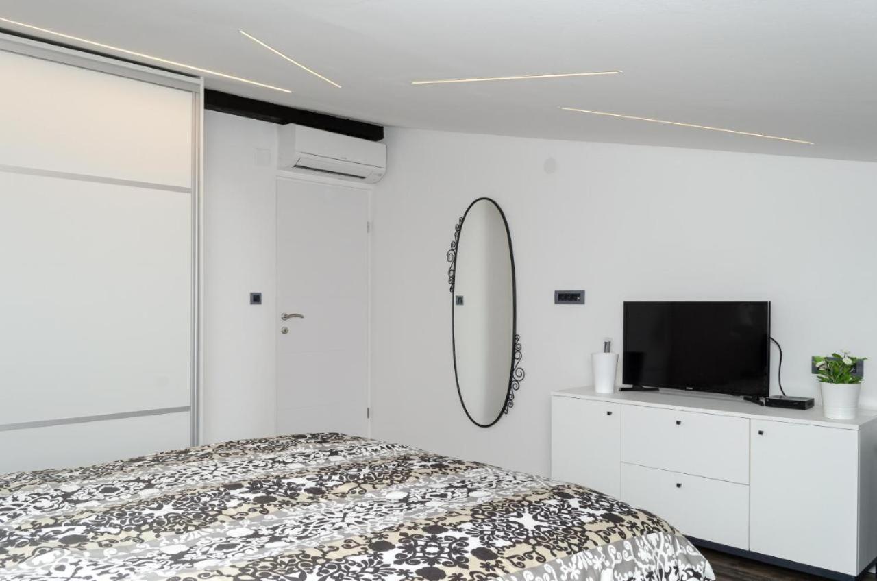 Grey Apartment Загреб Екстериор снимка