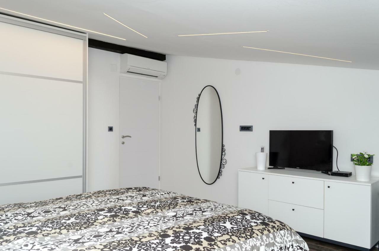 Grey Apartment Загреб Екстериор снимка