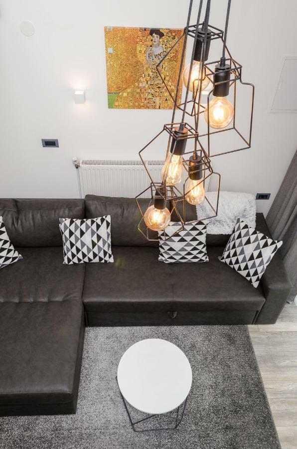 Grey Apartment Загреб Екстериор снимка