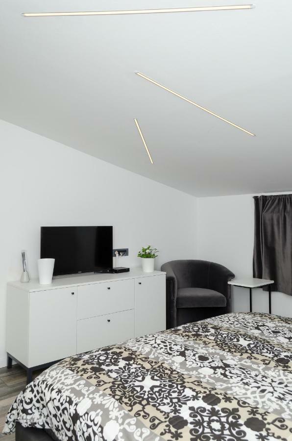 Grey Apartment Загреб Екстериор снимка