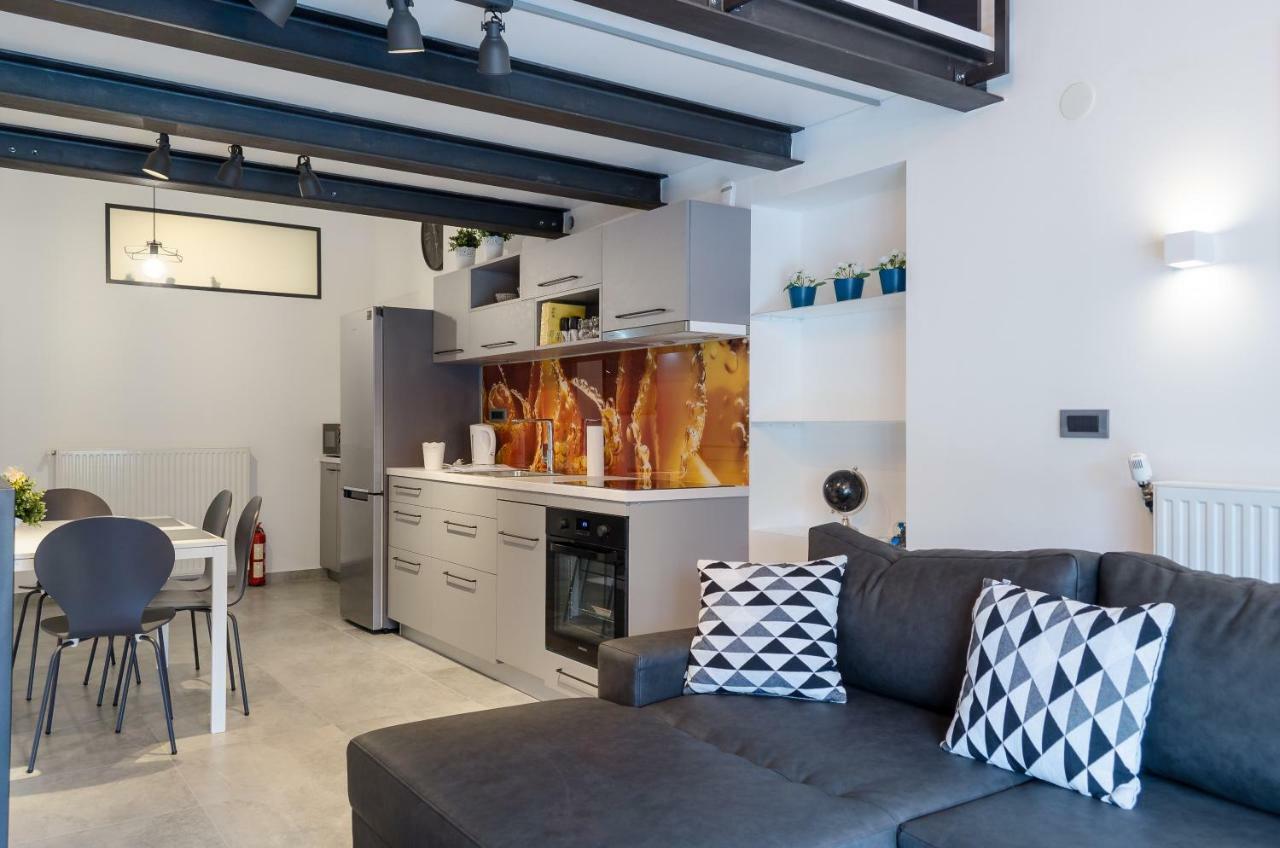Grey Apartment Загреб Екстериор снимка